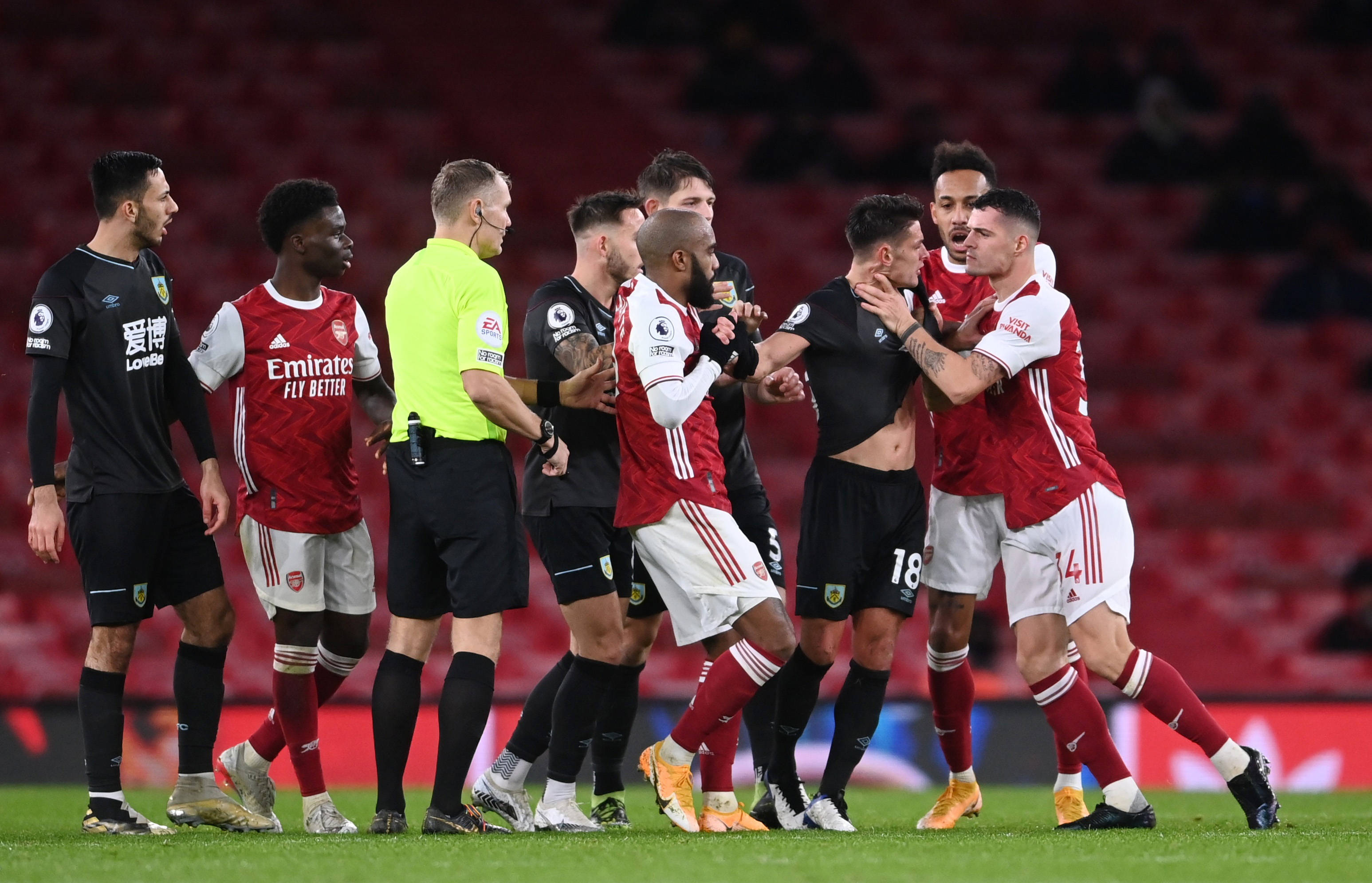 哈蘭德便以 哈蘭德便以