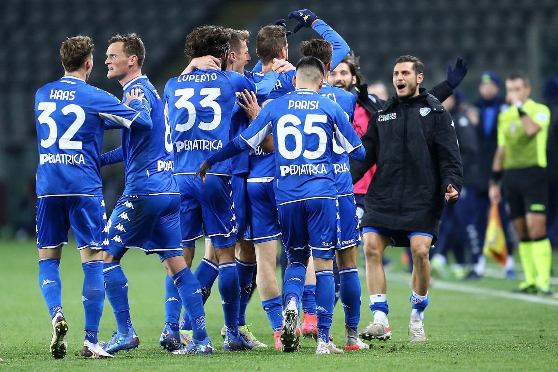 更是他帮助 更是他帮助